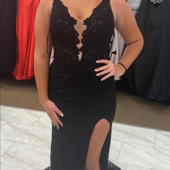 LaFemme prom dresss - Picture 1 of 2